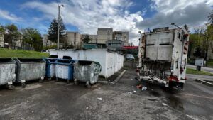 Echipa lui Soós Zoltan anunță: ”Curățenia orașului a început în mai multe cartiere”