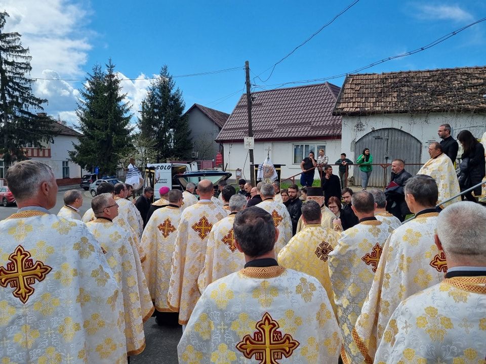 Părintele Vasile-Onoriu Ciulea condus pe ultimul drum