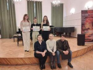Câștigătorii concursului „Chants, sons sur scène”, faza pe județ