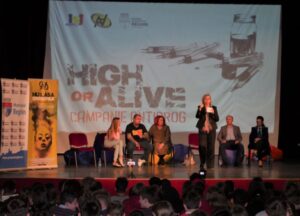 VIDEO, FOTO: Campania ”High or Alive”, poartă spre o viață curată deschisă tinerilor din Reghin
