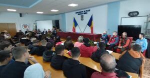 Întâlnire cu deţinuţii din Penitenciarul Târgu-Mureş