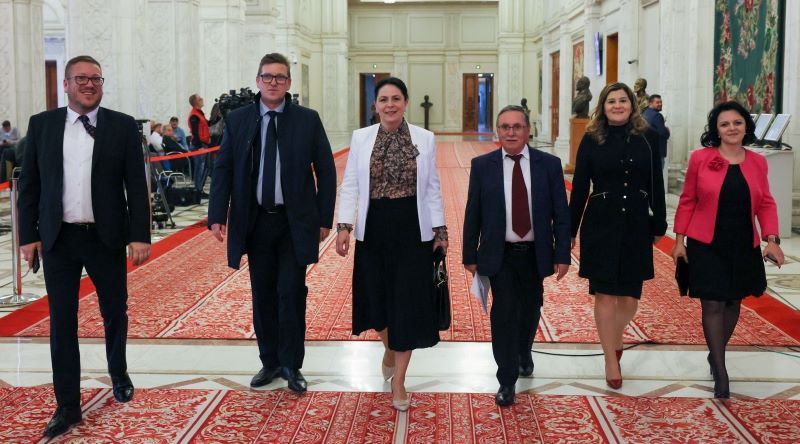 FOTO: Delegație a Inspectoratului Școlar Județean Mureș, la Palatul Parlamentului