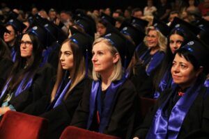FOTOREPORTAJ. Târgu Mureș: Festivitatea de absolvire a tinerilor dornici să devină dascăli