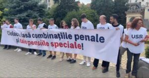 VIDEO: Protest USR Mureș împotriva pensiilor speciale