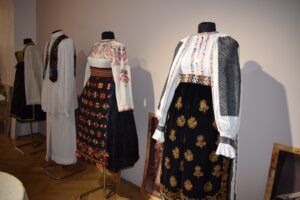 Costume fastuoase de Ziua Iei la Târgu-Mureş