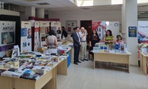 UMFST prezentă la Salonul Internaţional de Carte Alma Mater
