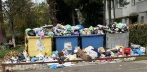 Se ridică gunoiul în Târgu Mureș începând de marți, 4 iulie