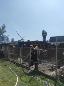 UPDATE: Incendiu în localitatea Fântânele