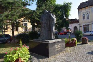 Monumentul Holocaustului din Târgu Mureș, opera sculptorului care și-a pierdut mama la Auschwitz