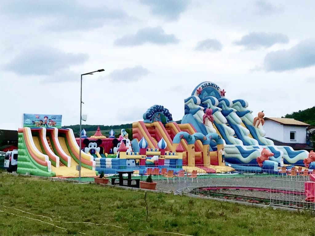 Zi plină de distracții la Parcul de distracții MegaLand Târgu Mureș