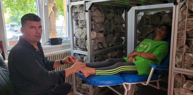 INTERVIU. Un tratament medical roditor, la Salinele Rman din Târgu Mureș: presopunctura