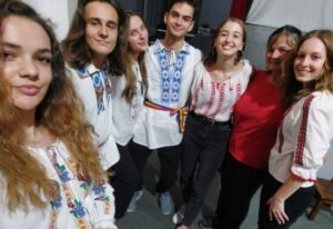 Experiență de neuitat pentru elevii de la ”Blaga” la Festivalul Bina Mira din Serbia