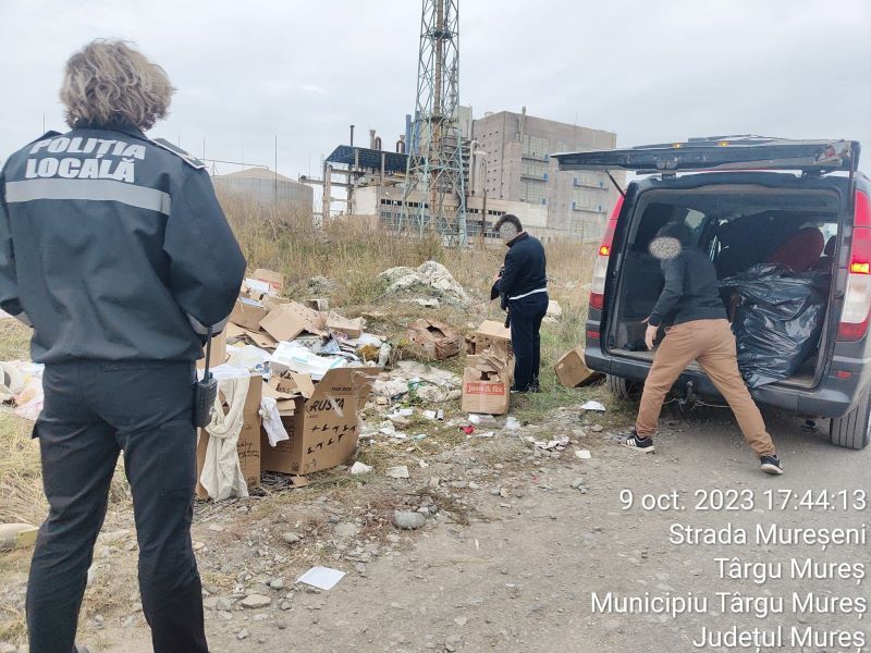 Amenzi de 4.000 de lei pentru aruncare de deșeuri în zona Azomureș