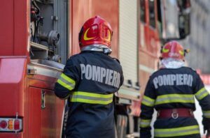 Femeie de 58 de ani, găsită fără suflare într-o casă mistuită de flăcări în localitatea Gornești