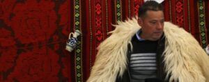 Maxim Alin, meșterul care face cojoace ciobănești autentice