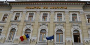 Administratorul companiei care realiza lucrări la internatul din Odorheiu Secuiesc, plasat sub control judiciar
