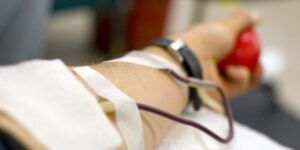 Crește considerabil valoarea tichetelor pentru donatorii de sânge