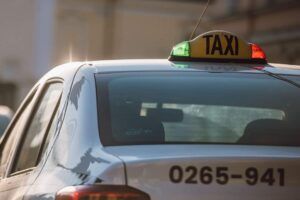 Noutăți pentru târgumureșenii care circulă cu taxiurile