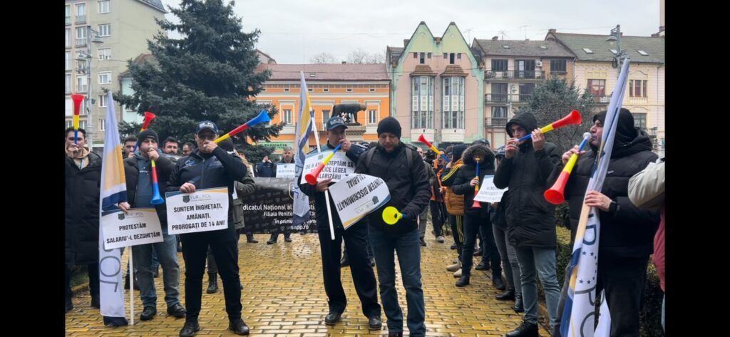 VIDEO- Protest al polițiștilor Sindicatului Europol Mureș: „Ne-a ajuns cuțitul la os!”