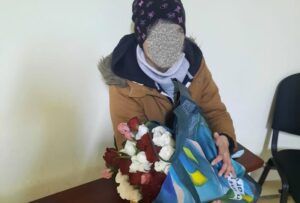 Târgu Mureș: Amendă de 1.000 lei pentru o femeie care vindea flori în loc nepermis