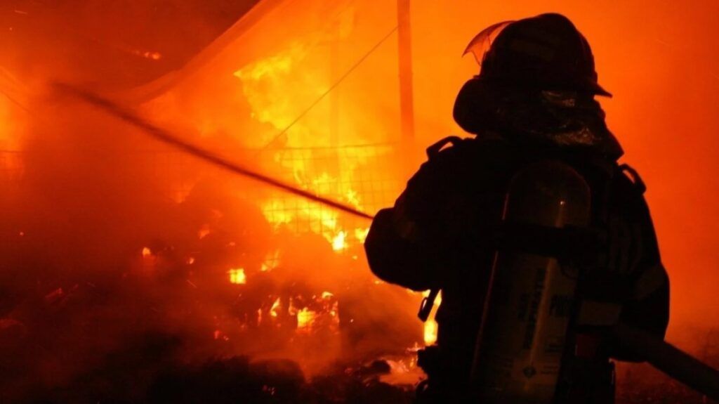 Incendiu violent la anexa unei gospodării din localitatea Glăjărie