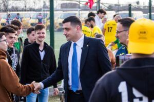 Târgu Mureș: Liderul AUR, George Simion, prezent la Cupa AUR la minifotbal