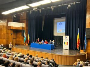 LIVE: Ministrul Educației, ședință cu directorii de unități școlare din județul Mureș