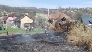 Incendii de vegetație în mai multe locații din județul Mureș