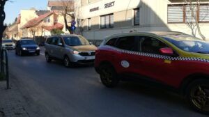 LIVE: Sute de taximetriști, protest la Târgu Mureș