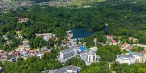 ”Lacul Ursu - comoara județului Mureș”, eveniment organizat în stațiunea Sovata