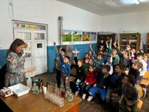 Famaciștii în vizită la Liceul Silvic Gurghiu