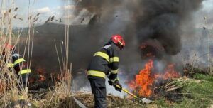 Mureș: 95 de hectare de teren afectate de incendii de vegetație