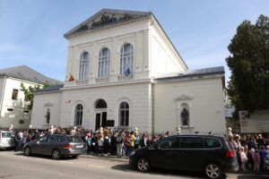 FOTO: Muzeul Județean Mureș „luat cu asalt” de peste 1.000 de copii în prima zi din Școala Verde