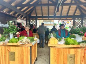 FOTO/VIDEO – S-a inaugurat noua piață agro-alimentară din cartierul Márton Áron din Sângeorgiu de Mureș